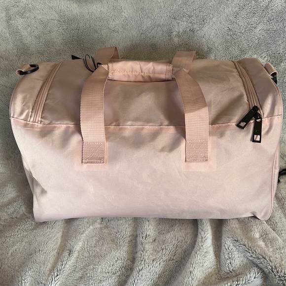 Karl Lagerfeld duffle NWT - Picture 5 of 5